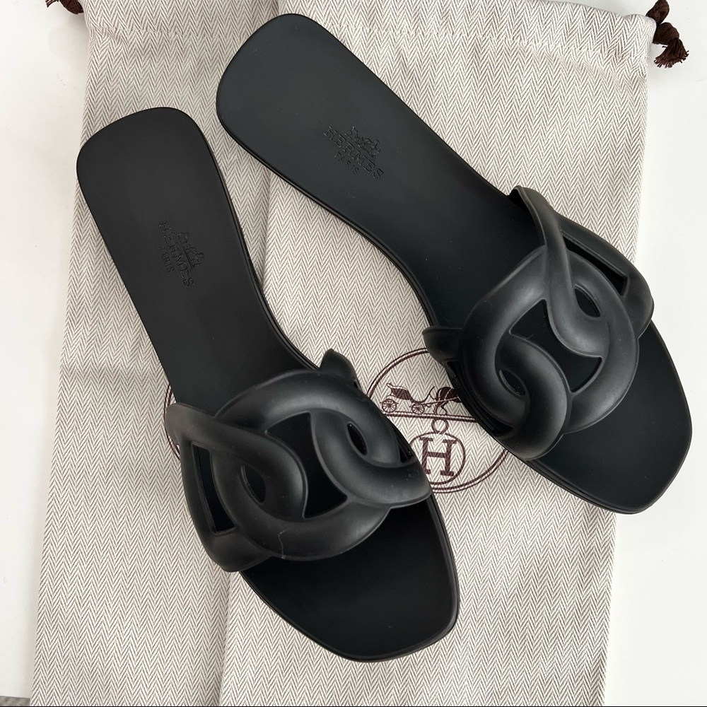 Hermes Aloha Sandals Black Size 39